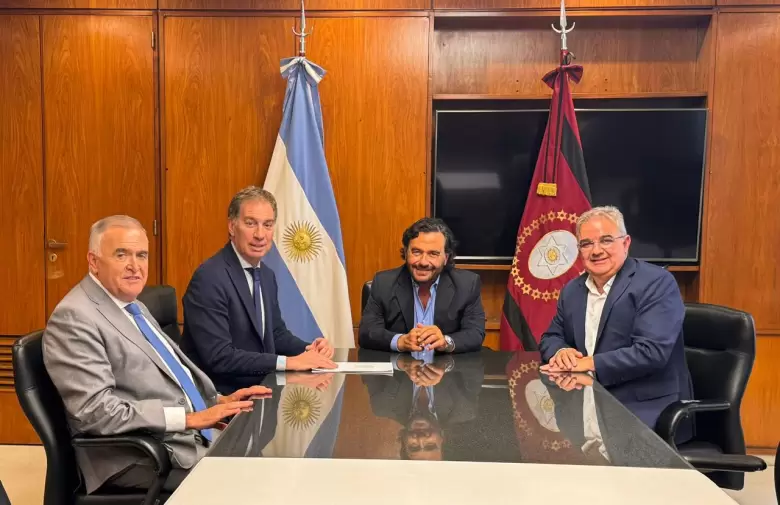 Osvaldo Jaldo, Diego Santilli, Gustavo S